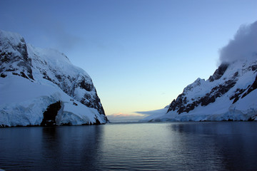 Fototapeta na wymiar Antarktis-Lemaire-Kanal
