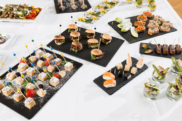 Fingerfood-Buffet in der Gastronomie