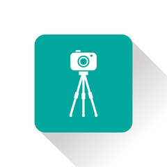 Camera on tripod icon