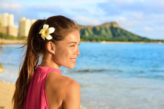 Hawaiian beach woman on Waikiki - beautiful girl