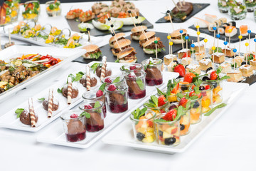 Fingerfood-Buffet in der Gastronomie
