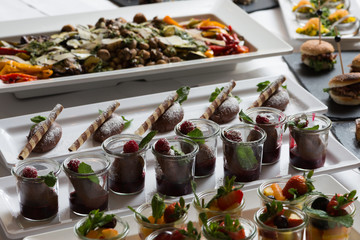 Fingerfood-Buffet in der Gastronomie