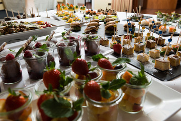Fingerfood-Buffet in der Gastronomie