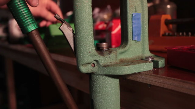 Bullet reloading timelapse P HD 9534