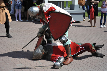 Рыцарские бои на улицах города
