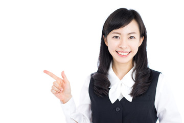 説明する女性