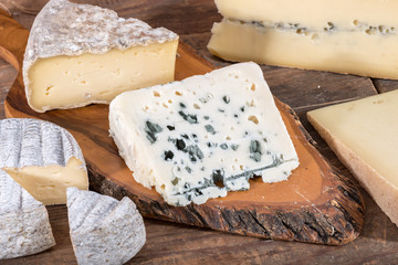 Different varieties of French cheeses