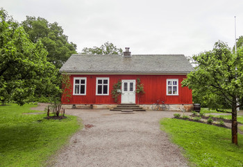 Fototapeta na wymiar red house in Sweden