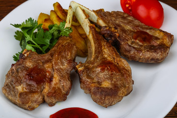 Grilled lamb chops