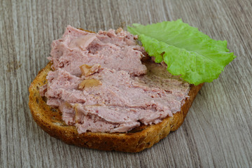 Pate sandwich