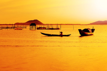 Morning on Cau Hai lagoon (Thua Thien Hue, Vietnam)
