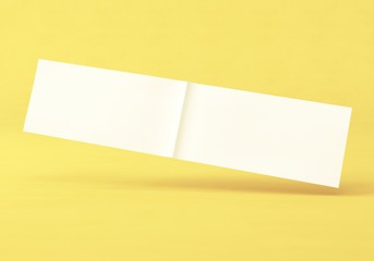 Flyer Broschüre Din Lang auf Hintergrund