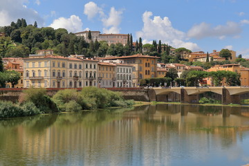 Fototapeta na wymiar Landscape, bridge Ponte alle Grazie in Florence, Italy