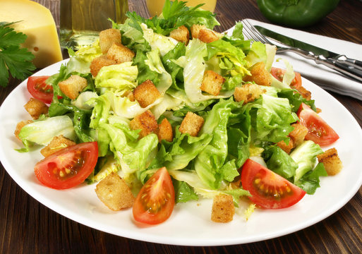 Salat mit Croutons