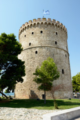 Fototapeta na wymiar White Tower of Thessaloniki, Halkidiki, Greece