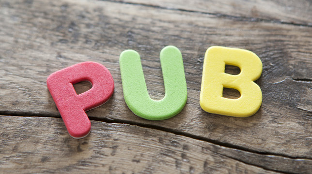 mot pub publicit&eacute; en lettres de couleurs