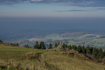 Die Rhön in morgendlicher Dämmerung