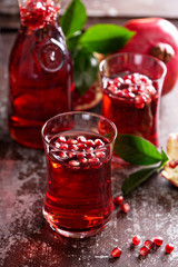 Pomegranate drink with sparkling water