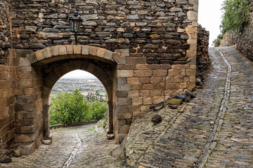 Porta de Evora
One of the four gates of the medieval walls in the historic village of Monsaraz. Alentejo. Portugal.