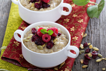 Pearl barley porridge