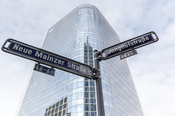 Fototapeta premium frankfurt germany skyscrapers street signs