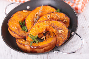 grilled pumpkin slices