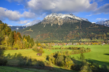 Herbst im Tal, Winter auf den Gipfeln der Berge