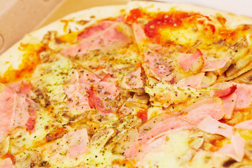 pizza with ham and mushrooms