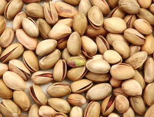 Salt pistachios