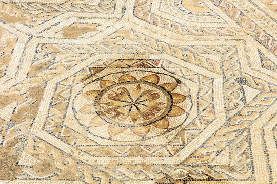 Archeologische opgraving van de Fenicische nederzetting Nora op Sardini&euml;