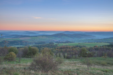 Fototapeta premium ein Morgen in der Rhön bei der Wasserkuppe,Hessen,Deutschland