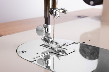 Sewing machine needle