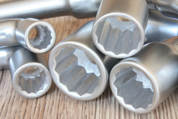 Clé à pipe débouchée 