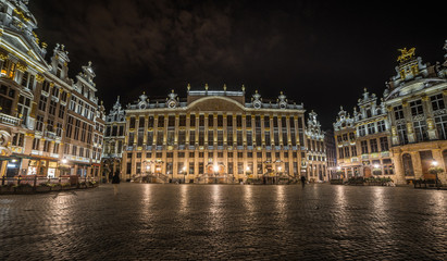 Fototapeta na wymiar Grand Place - night shot. Brussels, Belgium 