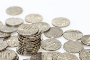 日本のお金　百円コイン