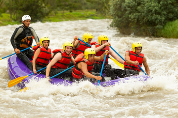 A thrilling adventure in Ecuador's wild rivers! Join a professional team of guides on a rafting tour, surrounded by stunning nature and rapid waters.