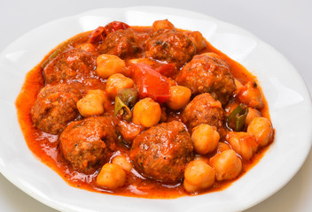 salçalı köfte yemeği