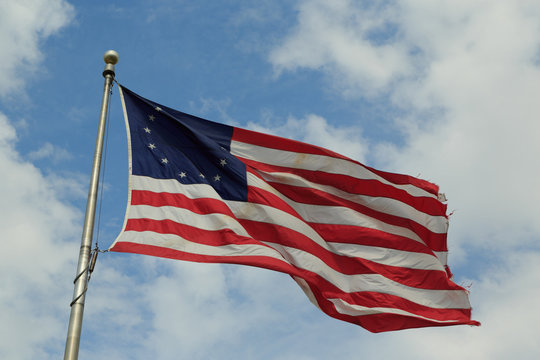 Betsy Ross Flagge 5 X 8 Fuß ToughWeave Serie Bestickt 210D