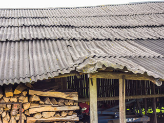 Überdachung mit Wellblech