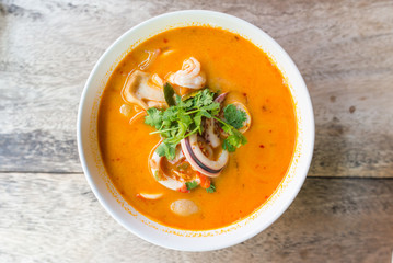 Spicy tom yum