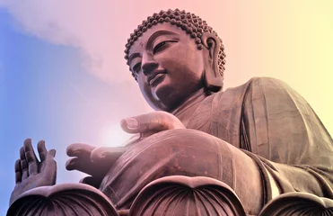 Foto auf Acrylglas Buddha Buddha-Statue im Kloster Po Lin. Hongkong. Helles Licht.