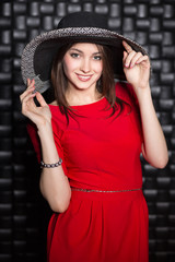 Naklejka premium Portret atrakcyjna młoda kobieta