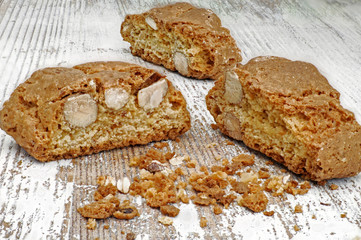 einige Stuecke italienisches Gebaeck Cantuccini