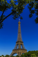 Tour Eiffel (Eiffel Tower), Champ de Mars in Paris, France.