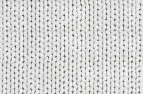 Strickmuster mit wei&szlig;er Wolle
