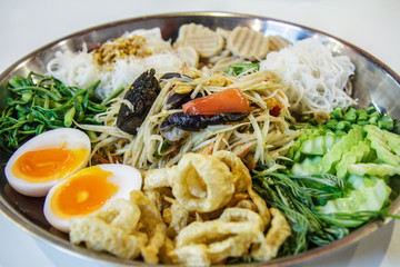 The most delicious papaya salad tray