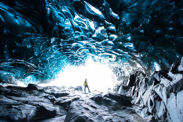 crystal caves iceland - obrazy, fototapety, plakaty