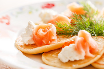 pancakes with salmon