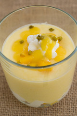 Mango Dessert im Glas 
