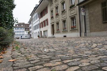 Strasse aus Pflastersteine in der Altstadt © anotherworld